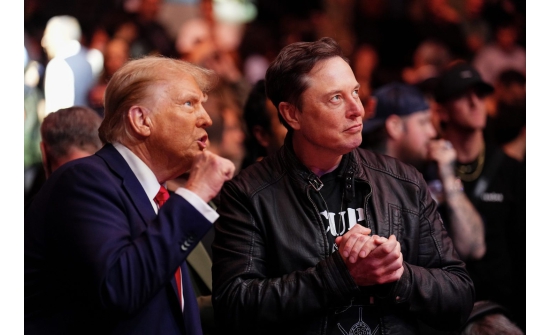 Дэлхийн тэргүүн баячууд Д.Трампын гэрт