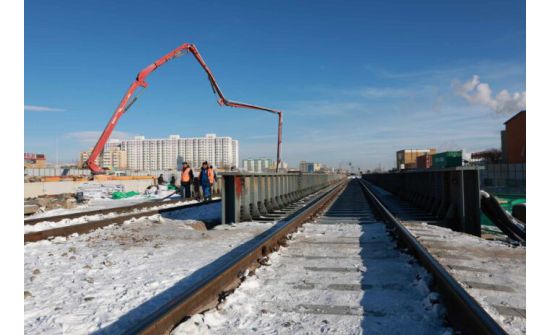 Таван шарын төмөр замын нүхэн гарц ирэх онд ашиглалтад орно