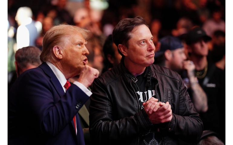 Дэлхийн тэргүүн баячууд Д.Трампын гэрт