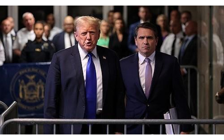 Шүүх Дональд Трампыг гэм буруутай гэж үзэв