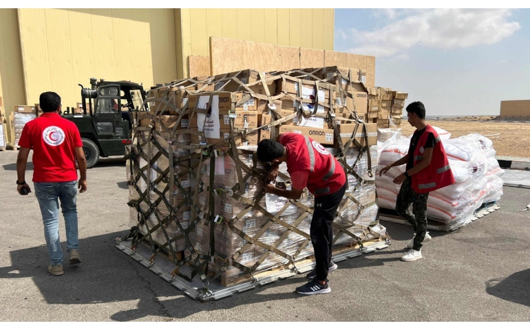 Энэтхэг улс Палестиний дүрвэгсдэд тусламжийн бараа хүргүүлэв