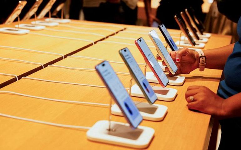 "iPhone 18" цуврал худалдаанд хэзээ гарах вэ?